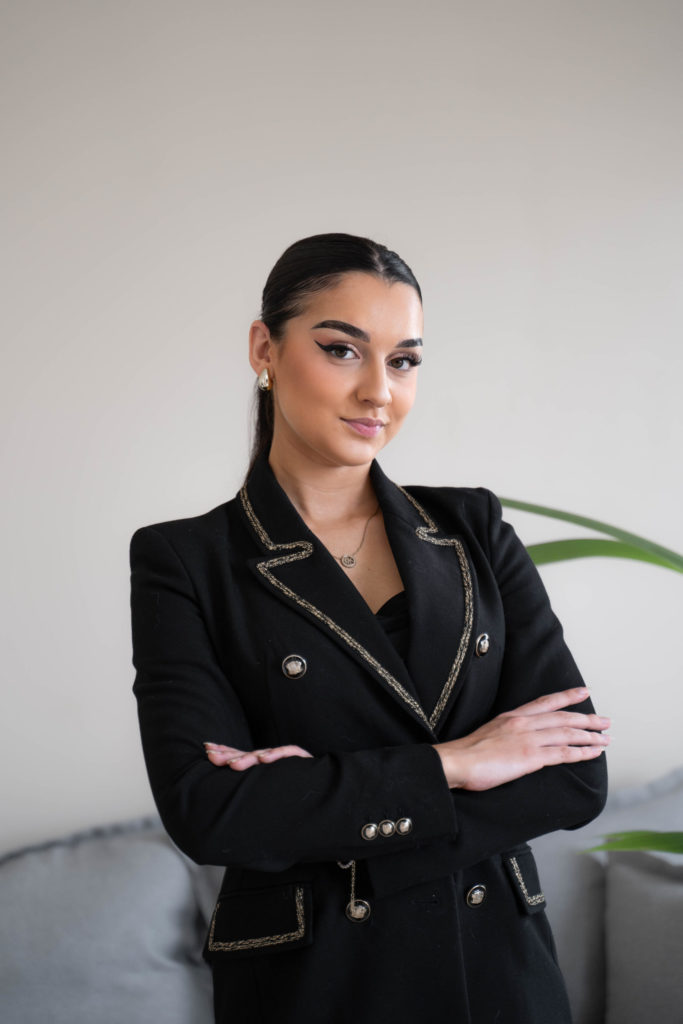 Portrait branding professionnel – Studio Saussay, photographe en Île-de-France